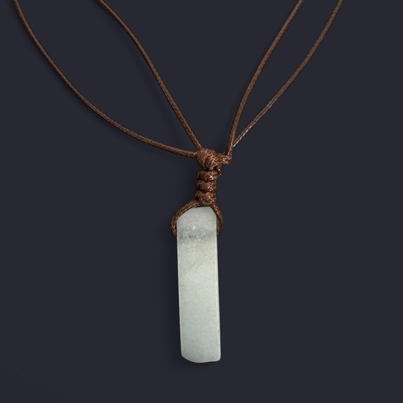 Milky Quartz Stone Pendant Necklace - Picture 1 of 4